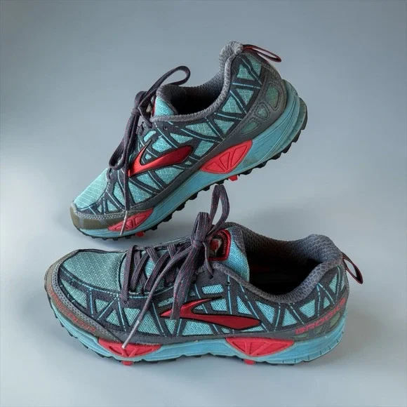 Brooks Cascadia Women's Size 7 Blue Running Shoes Sneakers Trail Hiking - Picture 1 of 7